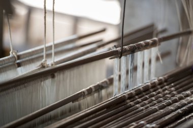 ipek imalatında Koh Dach yakınındaki şehir, Phnom Penh, Kamboçya