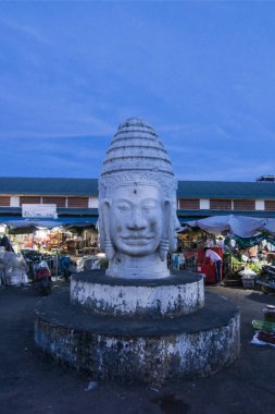 Kamboçya, Kampong Thom - Kasım, 2017: Khmer markette Psar Kampong thom Kamboçya Kampong Thom şehir içinde kare