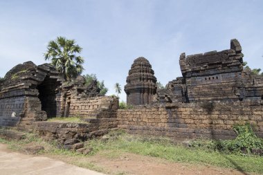 Prasat Kuha Nokor, Khmer tapınağı Kamboçya Kampong Thom şehir güneyinde