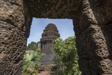 Prasat Kuha Nokor, Khmer tapınağı Kamboçya Kampong Thom şehir güneyinde