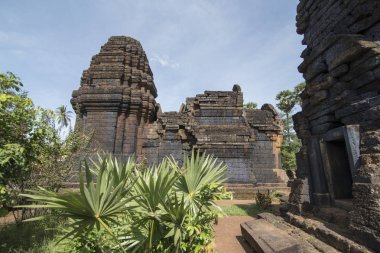 Prasat Kuha Nokor, Khmer tapınağı Kamboçya Kampong Thom şehir güneyinde