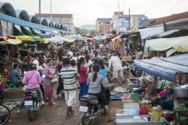 Kamboçya, Kampong Thom - Kasım, 2017: Kamboçya Preah Vihear şehir şehir gıda pazarında