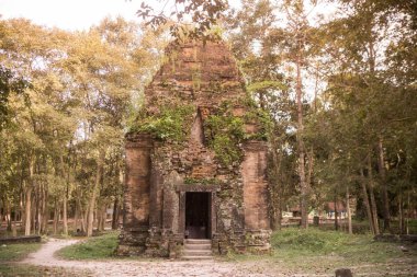 Sambor olduğunuzu Kuk kalıntıları Kamboçya Kampong Thom şehir kuzeyinde Khmer Harabeleri