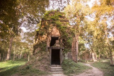 Sambor olduğunuzu Kuk kalıntıları Kamboçya Kampong Thom şehir kuzeyinde Khmer Harabeleri