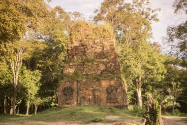 Sambor olduğunuzu Kuk kalıntıları Kamboçya Kampong Thom şehir kuzeyinde Khmer Harabeleri