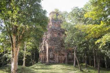 Sambor olduğunuzu Kuk kalıntıları Kamboçya Kampong Thom şehir kuzeyinde Khmer Harabeleri