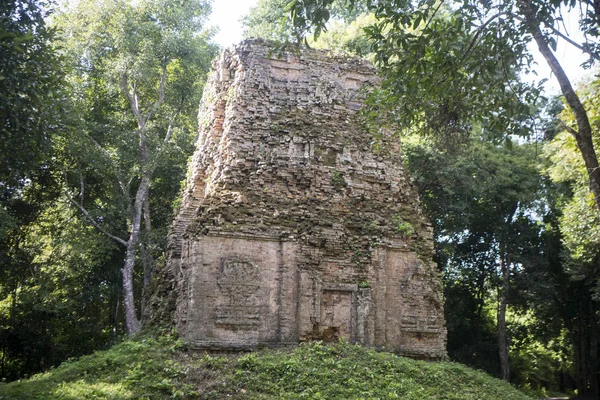 Sambor olduğunuzu Kuk kalıntıları Kamboçya Kampong Thom şehir kuzeyinde Khmer Harabeleri