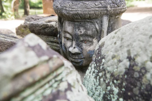 Каменная Скульптура Кхмерском Храме Прасат Куха Нокор Югу Кампонгтхома Камбоджи — стоковое фото