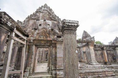 Kamboçya, Sra Em - 12 Kasım 2017: Khmer tapınaklar Srayong kasabanın doğusunda Prsat Preah Vihear kalıntıları
