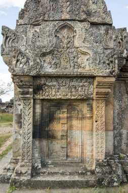 Kamboçya, Sra Em - 12 Kasım 2017: Srayong şehrin doğusunda Prsat Preah Vihear harap Khmer tapınaklar ayrıntılarını