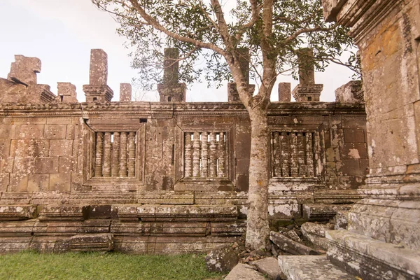 Kamboçya, Sra Em - 12 Kasım 2017: Khmer tapınaklar Srayong kasabanın doğusunda Prsat Preah Vihear kalıntıları