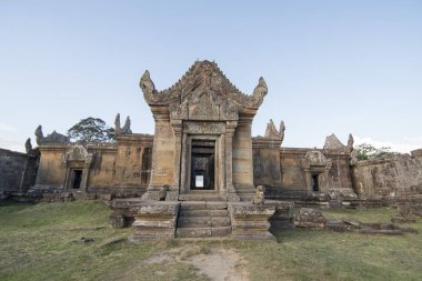 Kamboçya, Sra Em - 12 Kasım 2017: Khmer tapınaklar Srayong kasabanın doğusunda Prsat Preah Vihear kalıntıları