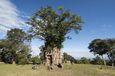 Kamboçya, Sra Em - 12 Kasım 2017: Khmer tapınaklar Srayong kasabanın doğusunda Prsat Preah Vihear kalıntıları