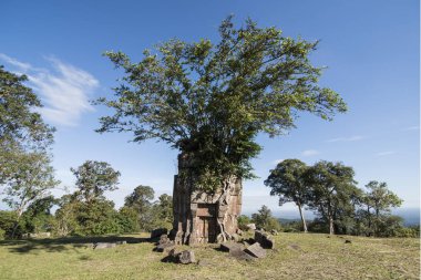 Kamboçya, Sra Em - 12 Kasım 2017: Khmer tapınaklar Srayong kasabanın doğusunda Prsat Preah Vihear kalıntıları