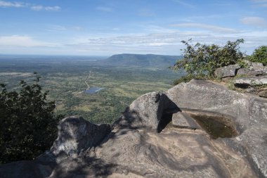 Şehrin Sra Em Kuzeybatı Kamboçya Preah Vihear il kuzeyindeki Prsat Preah Vihear Khmer tapınaklar görüntülemek