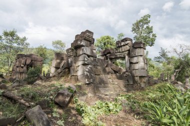 Kamboçya, Sra Em - 12 Kasım 2017: Harabeleri, Khmer tapınağı, Prasat Kuck, Srayong kasabanın doğusunda