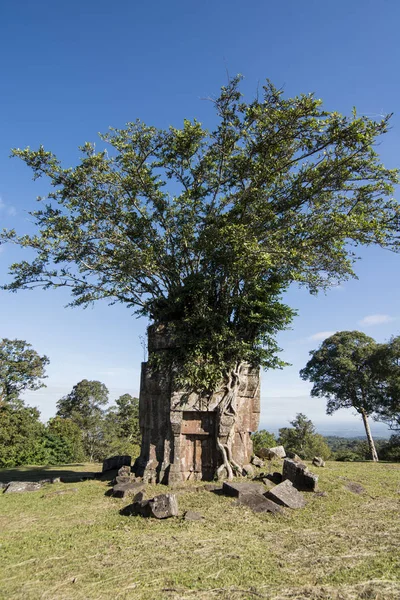 Kamboçya, Sra Em - 12 Kasım 2017: Khmer tapınaklar Srayong kasabanın doğusunda Prsat Preah Vihear kalıntıları