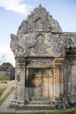 Kamboçya, Sra Em - 12 Kasım 2017: Srayong şehrin doğusunda Koh Ker harap Khmer tapınaklar ayrıntılarını