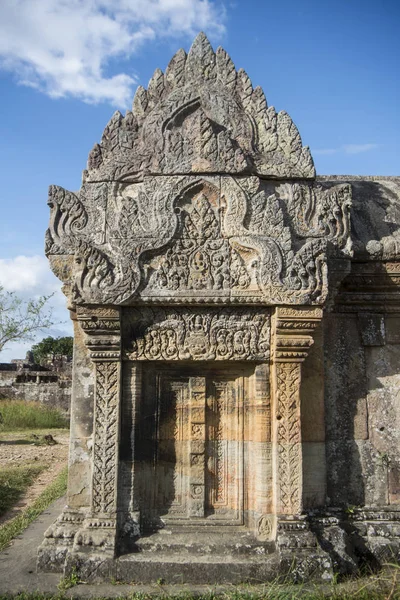 Kamboçya, Sra Em - 12 Kasım 2017: Srayong şehrin doğusunda Koh Ker harap Khmer tapınaklar ayrıntılarını