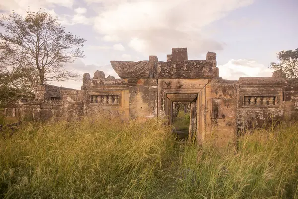 Srayong 町東コー ケーのクメール寺院のカンボジア Sra 2017 — ストック写真