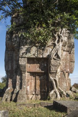 Prsat Preah Vihear şehrin Sra Em Kuzeybatı Kamboçya Preah Vihear il kuzeyindeki Khmer tapınaklar