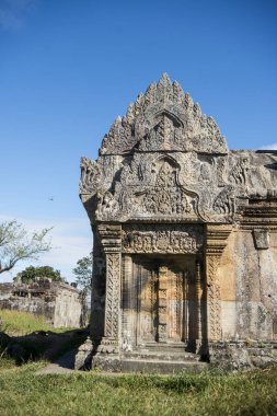 Prsat Preah Vihear şehrin Sra Em Kuzeybatı Kamboçya Preah Vihear il kuzeyindeki Khmer tapınaklar