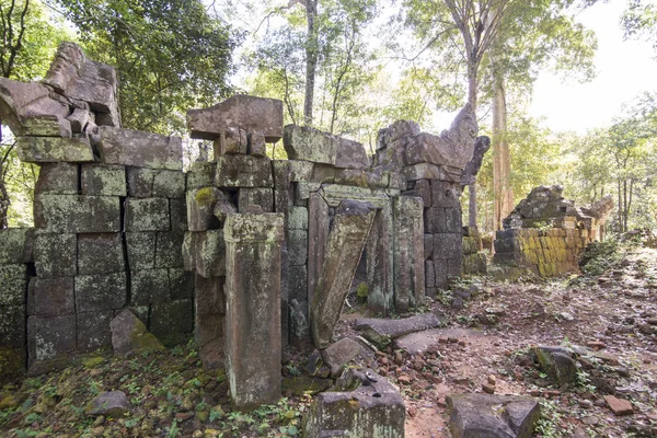 Камбодия Сра Ноября 2017 Года Руины Кхмерских Храмов Кер Джунглях — стоковое фото