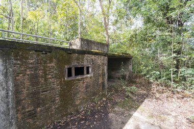 Kamboçya, Anlong Veng - Kasım, 2017: Choam town yakınındaki ve kuzeyinde kasaba, Anlong Veng Northwaest Kamboçya Oddar Meanchey il Dangrek dağ dizi ormanda Pol Pot hanesi.  