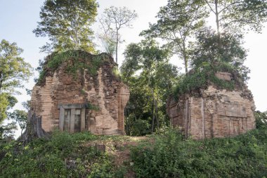 Kamboçya, Anlong Veng - Kasım, 2017: Khmer tapınaklar Prasat Trapeang oddar Meanchey Northwaest Kamboçya'da ilinin doğusunda Anlong Veng şehir.  