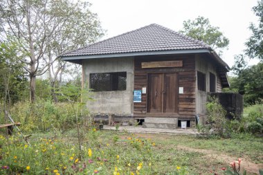 Kamboçya, Anlong Veng - Kasım, 2017: A House, Khmer Rouge Nr.5 Ta Mok Anlong Veng barış Merkezi üzerinde görünüm noktası, Peuy Ta Mok Dangrek dağ dizi Kamboçya Oddar Meanchey il. 