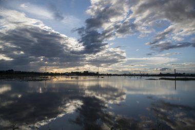 Kamboçya, Anlong Veng - Kasım, 2017: The Ta Mok Lake, kasaba, Anlong Veng Northwaest Kamboçya Oddar Meanchey il.  