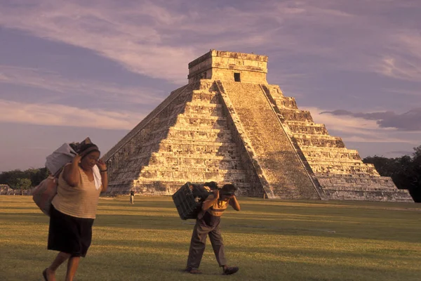 Isla Mujeres Mexico Januari 2009 Maya Ruïnes Met Kukulkan Pyramide — Stockfoto