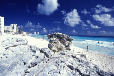 Meksika, Cancun - Ocak 2009: A Beach Cancun Yucatan içinde il Quintana Roo Meksika Orta Amerika'da üzerinde yakınındaki.  