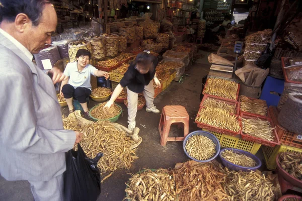 Ginseng Una Tienda Mercado Ciudad Seúl Corea Del Sur Eastaasia —  Fotos de Stock