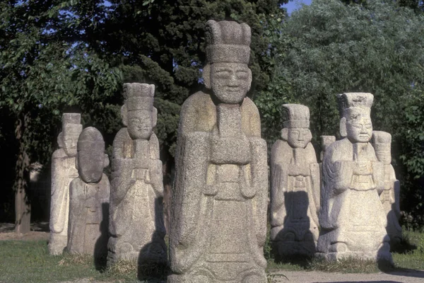 Stenskulpturer Och Staty Kungliga Gravar Seolleung Park Centrum Seoul Sydkorea — Stockfoto