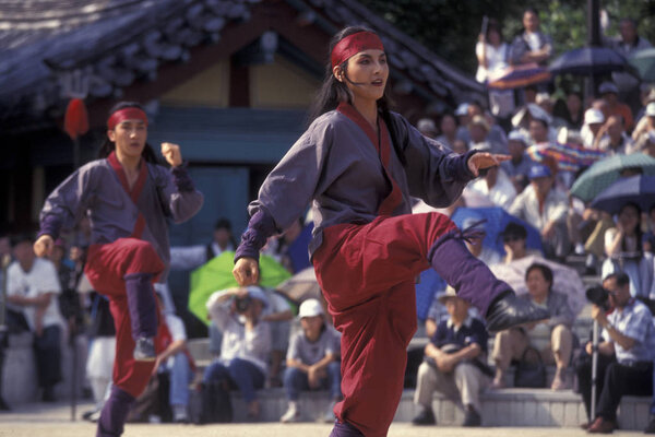 a traditional korean dance show in the city of Seoul in South Korea in EastAasia.  Southkorea, Seoul, May, 2006