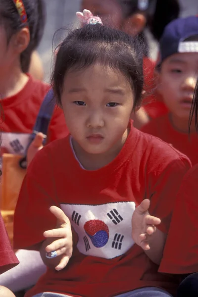 Çocuklara Eastaasia Güney Kore Seoul City Kore Savaşı Memorial Anıtı — Stok fotoğraf