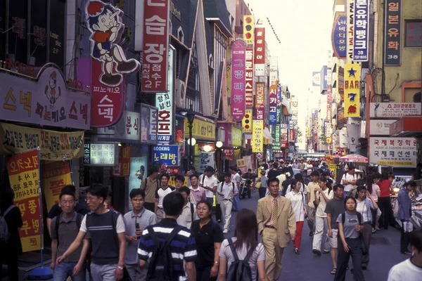 Una Calle Comercial Ciudad Seúl Corea Del Sur Eastaasia Southkorea — Foto de Stock