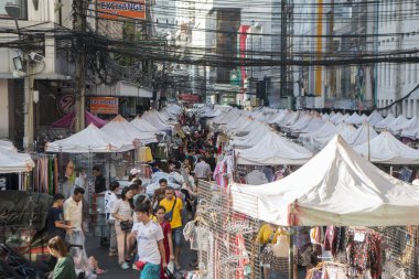 Southeastasia Tayland Bangkok şehir Pratunam Tekstil piyasasında giyim pazarında. Tayland, Bangkok, Kasım, 2018