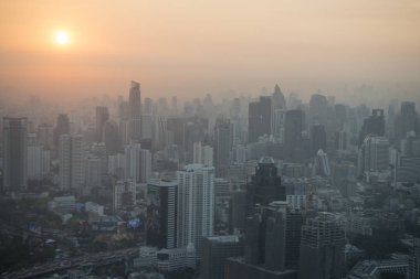 bir gündoğumu ve görünümü Baiyoke Sky Hotel Southeastasia Tayland Bangkok şehir. Tayland, Bangkok, Kasım, 2018