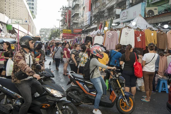 Oblečení Trh Textilním Trhu Pratunam Městě Bangkok Thajsku Southeastasia Thajsko — Stock fotografie