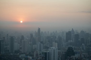 bir gündoğumu ve görünümü Baiyoke Sky Hotel Southeastasia Tayland Bangkok şehir. Tayland, Bangkok, Kasım, 2018