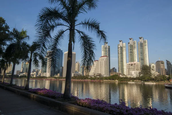 Skyline Ratchada Lake Ratchada Park City Bangkok Thailand Southeastasia Thailand — Stock Photo, Image