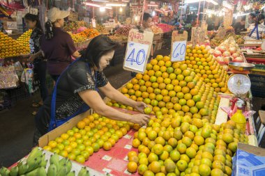 Khlong Toey piyasada Khlong Toey Southeastasia Tayland Bangkok şehir, Tayland portakal. Tayland, Bangkok, Kasım, 2018