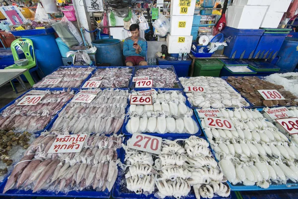 Calamar Mercado Pescado Ciudad Ang Sila Cerca Bang Saen Provincia — Foto de Stock
