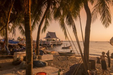 Lang Beach Halk Parkı Provinz Chonburi Tayland Bangsaen Town, Bang Saen sahilde balık tutma kumsalda. Tayland, Bangsaen, Kasım, 2018