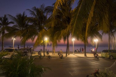 Bang Saen Beach Tayland Provinz Chonburi Bangsaen Town, günbatımında. Tayland, Bangsaen, Kasım, 2018