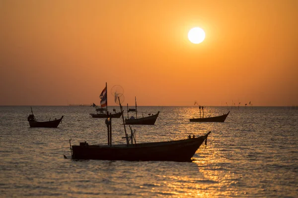 Coucher Soleil Avec Des Bateaux Pêche Plage Bang Saen Ville — Photo