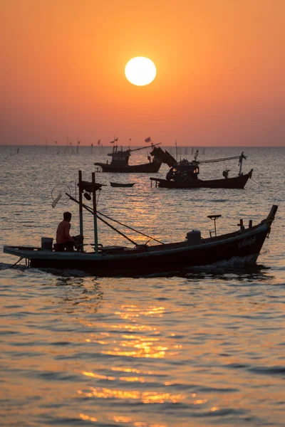 Coucher Soleil Avec Des Bateaux Pêche Plage Bang Saen Ville — Photo