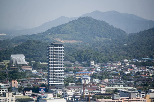 ワット Phutthakhodom 丘タイ Provinz チョンブリのシーラーチャーの町にから都市の眺め バンセーン 2018 — ストック写真